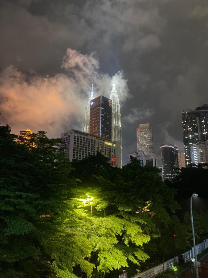 Mercu Summer Suites Klcc By Minutepointhome Куала-Лумпур Екстер'єр фото