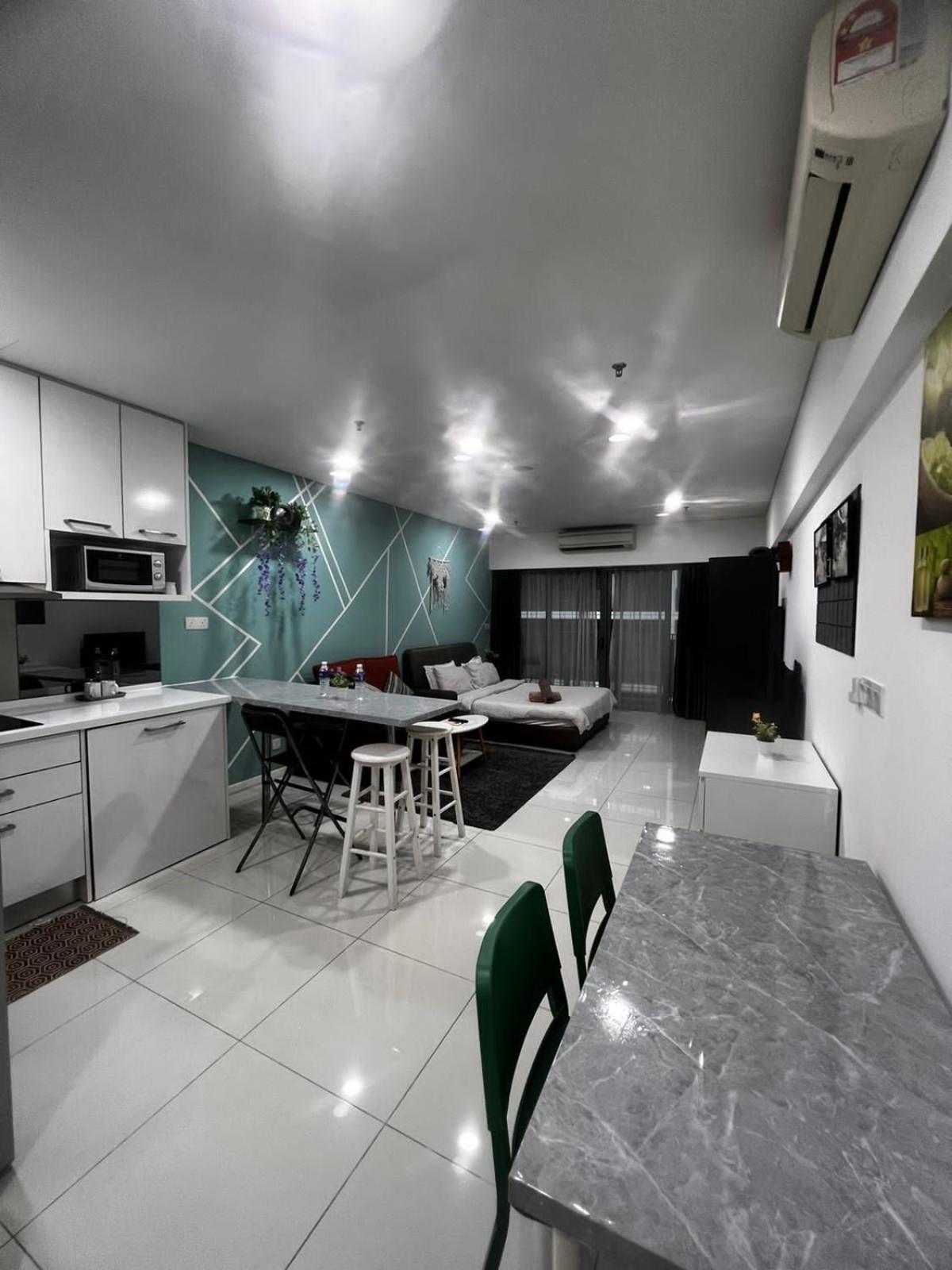 Mercu Summer Suites Klcc By Minutepointhome Куала-Лумпур Екстер'єр фото