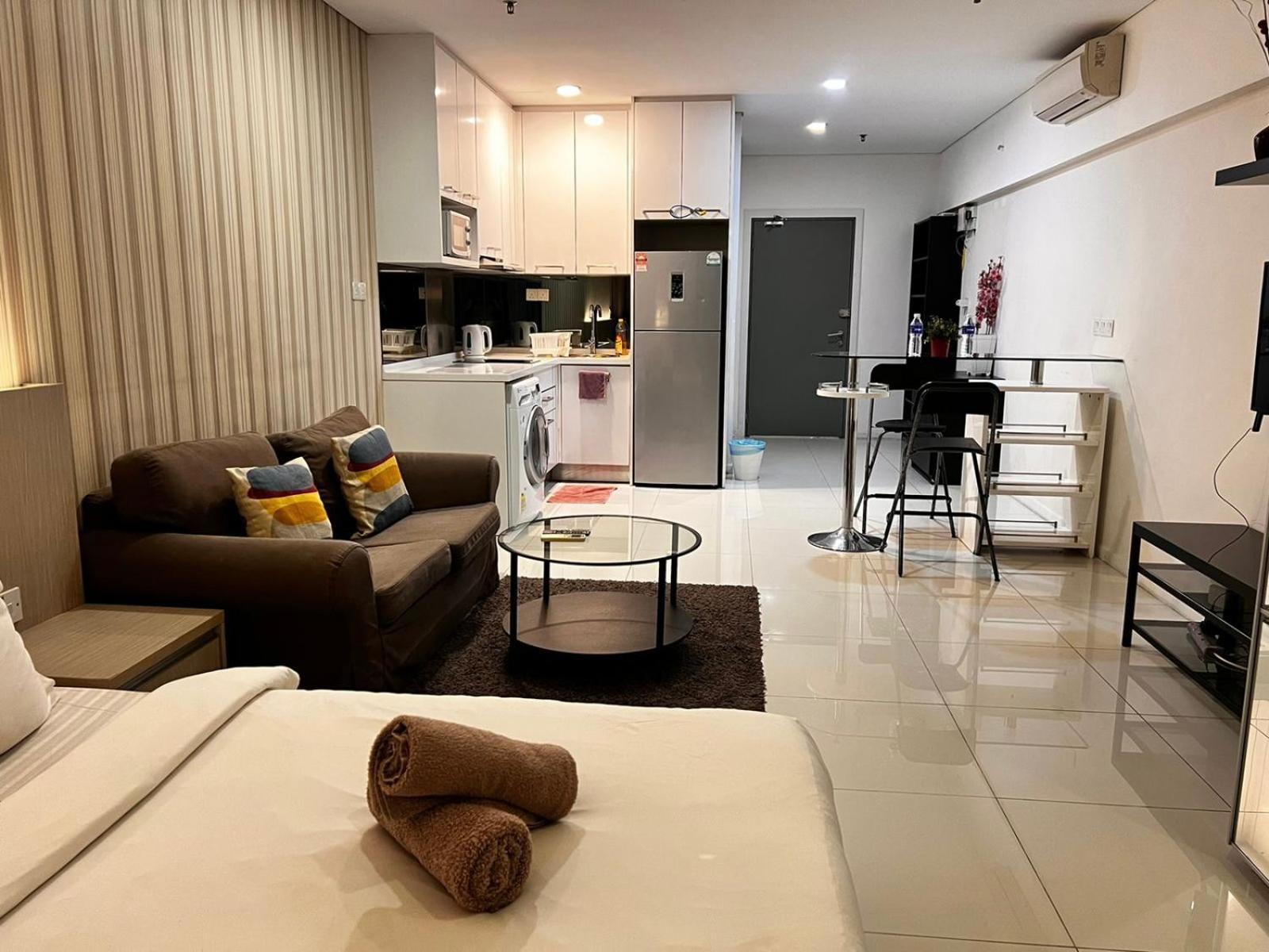 Mercu Summer Suites Klcc By Minutepointhome Куала-Лумпур Екстер'єр фото
