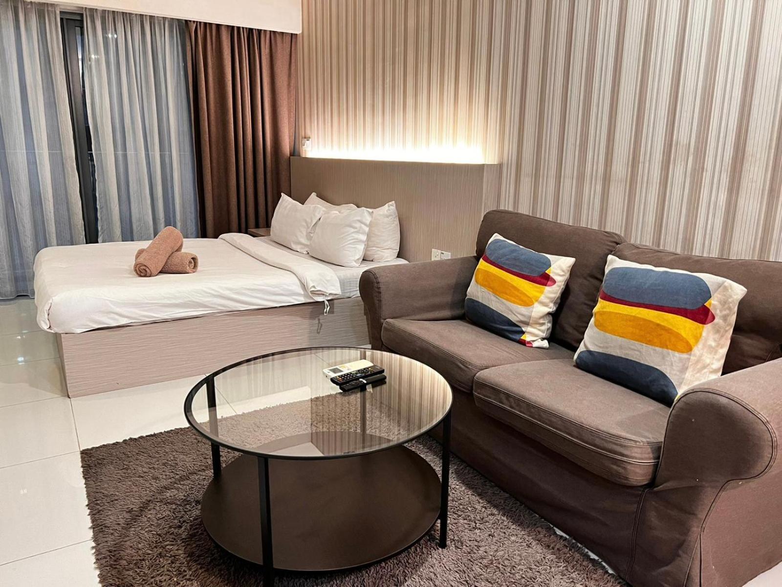 Mercu Summer Suites Klcc By Minutepointhome Куала-Лумпур Екстер'єр фото