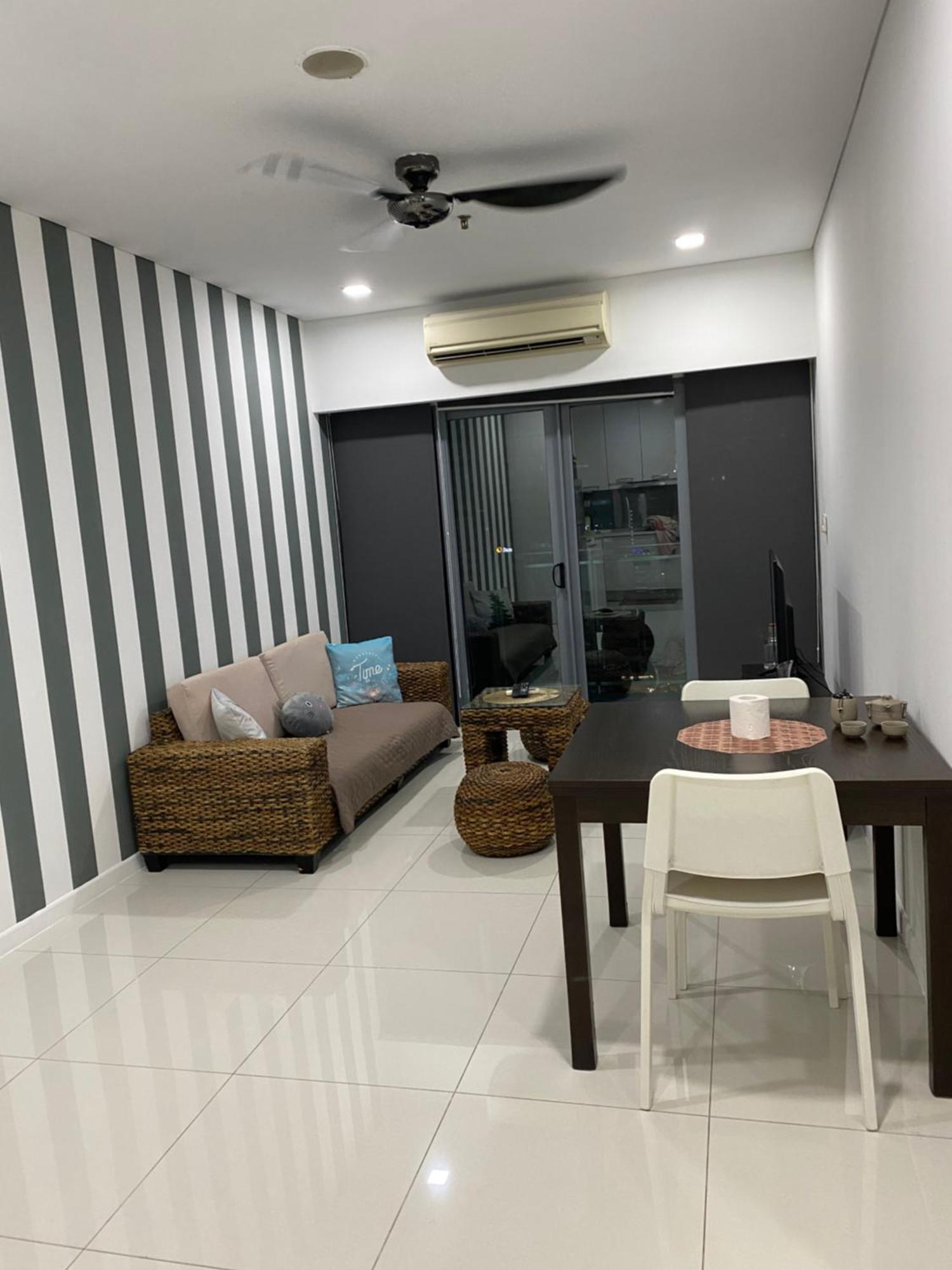 Mercu Summer Suites Klcc By Minutepointhome Куала-Лумпур Екстер'єр фото